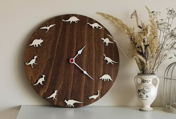 Izywood drevene nastene hodiny dinosaurus 11