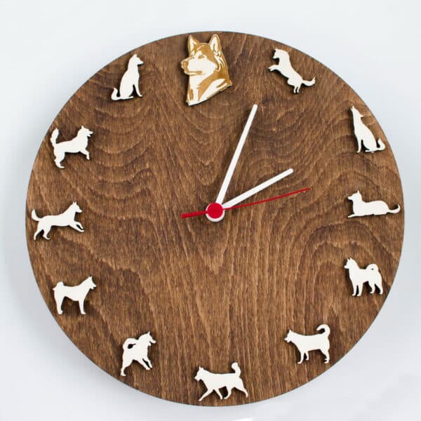 Izywood drevene nastene hodiny husky2
